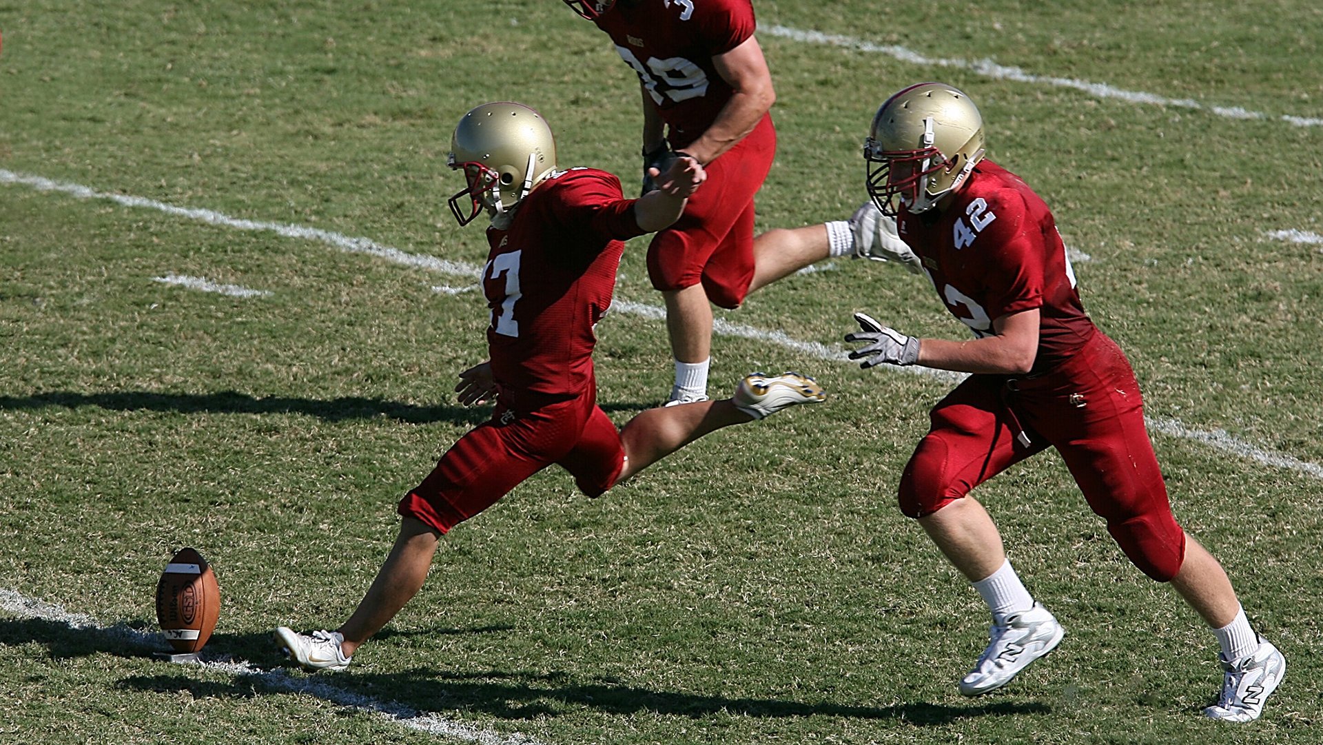 中国男足热身赛客场2比0战胜巴林 新锋冯博轩替补破门成全场焦点